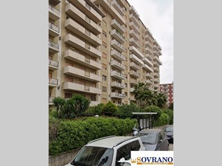 Appartamento in Vendita a Palermo, 315'000€, 175 m²