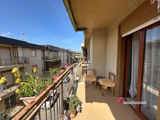 Trilocale in Vendita a Palermo, 129'000€, 98 m²