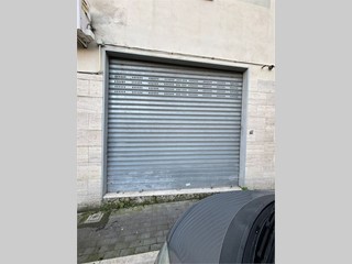 Negozio in Affitto a Torre Annunziata, 350&euro;, 30 m²