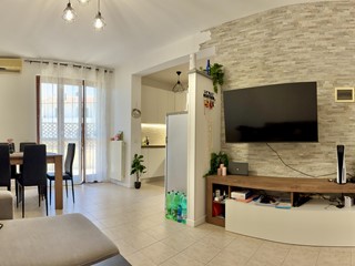 Trilocale in Vendita a Ponsacco, zona Le Melorie, 165'000&euro;, 68 m²