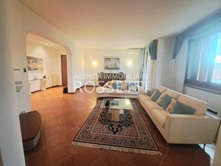 Appartamento in Affitto a Empoli, 1'300&euro;, 150 m², arredato