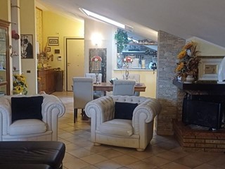 Quadrilocale in Vendita a Carrara, zona Fossone, 245'000&euro;, 100 m², arredato
