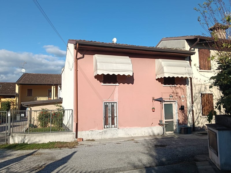 Casa Semi Indipendente in Vendita a Montichiari, 119'000&euro;, 80 m²