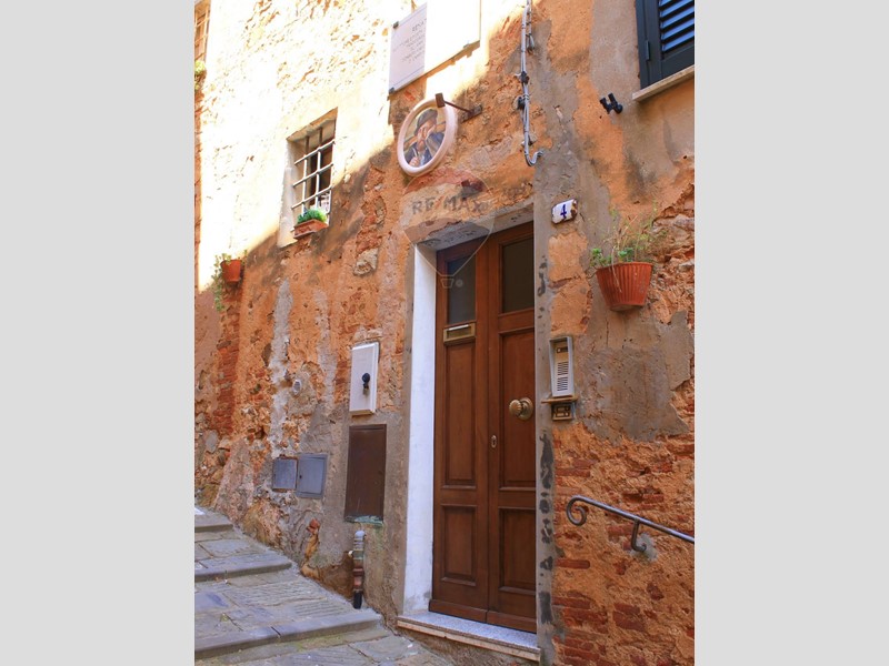 Bilocale in Vendita a Campiglia Marittima, 89'000€, 44 m²