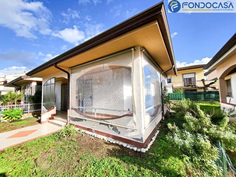 Casa Semi Indipendente in Vendita a Viareggio, 330'000&euro;, 120 m²