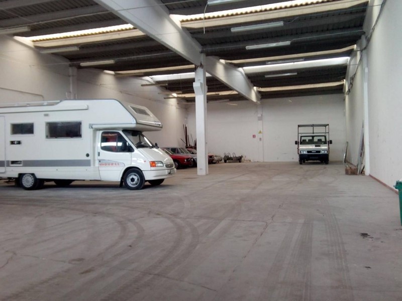Capannone in Affitto a Terricciola, 1'200&euro;, 500 m²