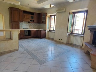 Trilocale in Vendita a Palombara Sabina, 132'500€, 110 m²