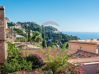 Quadrilocale in Vendita a Taormina, 1'200'000€, 166 m²