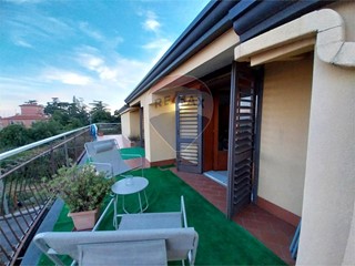 Attico in Vendita a Zafferana Etnea, 120'000&euro;, 186 m²