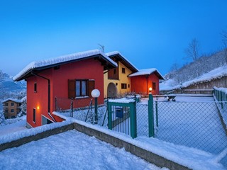 Bilocale in Vendita a Costa Valle Imagna, 75'000€, 65 m²