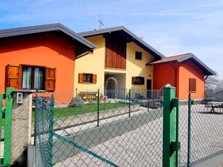 Bilocale in Vendita a Costa Valle Imagna, 59'000&euro;, 65 m²