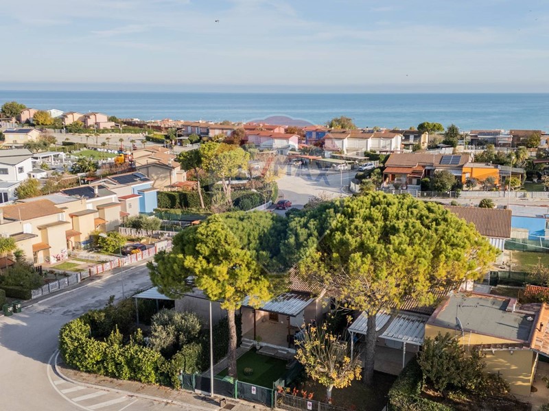 Trilocale in Vendita a Montemarciano, 80'000€, 70 m²