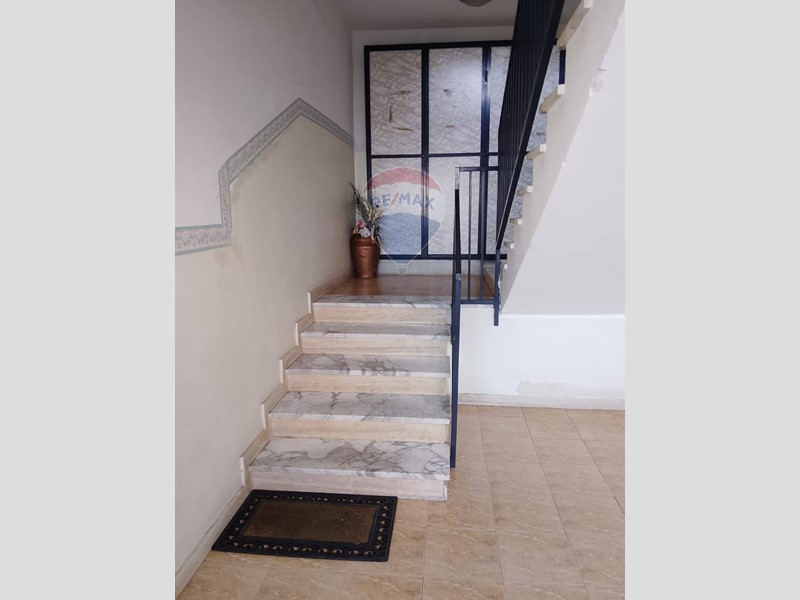 Appartamento in Vendita a Catania, 50'000€, 120 m²