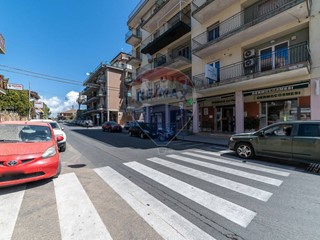 Box in Vendita a San Giovanni la Punta, 25'000&euro;, 40 m²