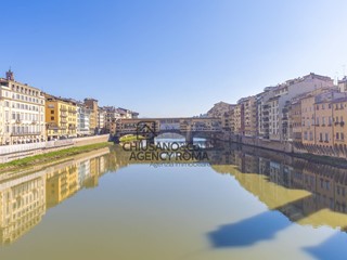 Bilocale in Vendita a Firenze, 519'000€, 70 m²