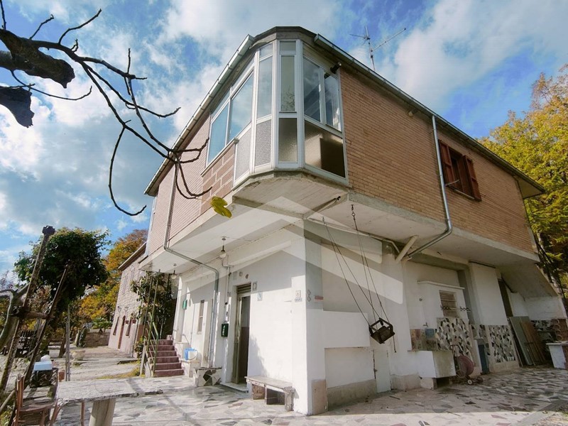 Casa Indipendente in Vendita a Campobasso, 49'000€, 100 m²