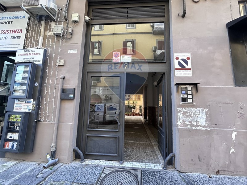 Immobile commerciale in Vendita a Napoli, 15'000&euro;, 85 m²
