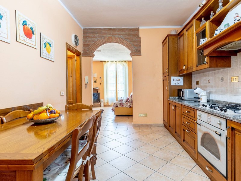 Appartamento in Vendita a Lucca, 229'999€, 160 m²