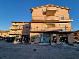 Trilocale in Vendita a Deruta, 99'000&euro;, 95 m²