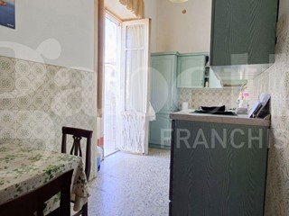 Trilocale in Vendita a Bacoli, 150'000&euro;, 55 m²