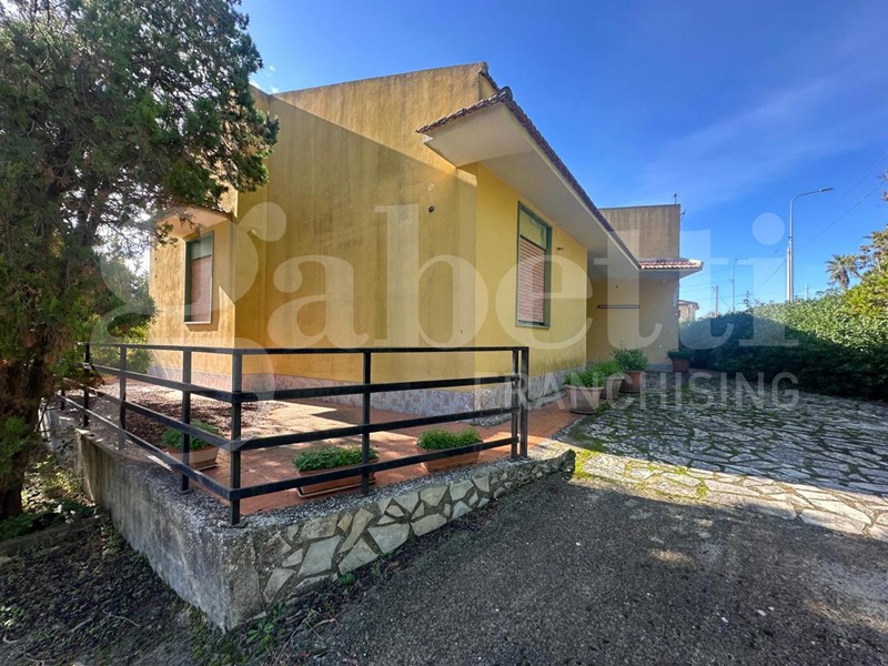 Villa in Vendita a Avola, 120'000&euro;, 112 m²