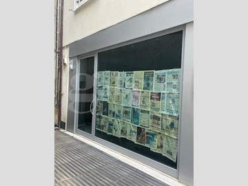 Negozio in Affitto a Avellino, 650€, 54 m²