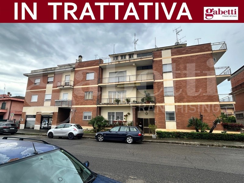 Quadrilocale in Vendita a Latina, 155'000&euro;, 120 m²