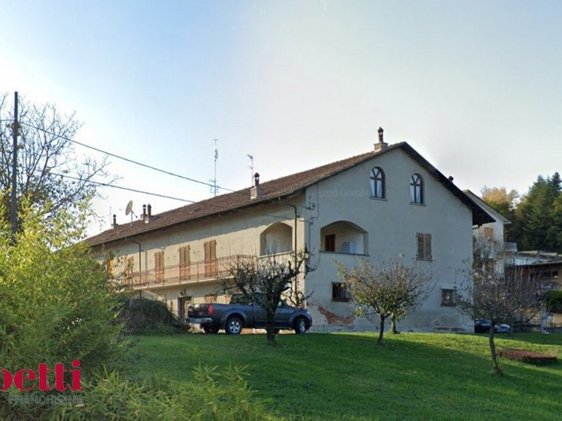 Casa Indipendente in Vendita a Alba, 186'000€, 256 m²