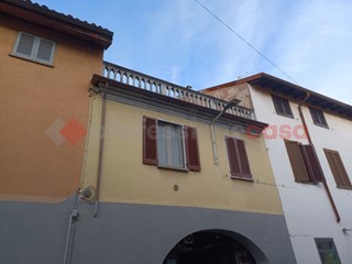 Monolocale in Vendita a Inveruno, 36'000&euro;, 31 m², arredato