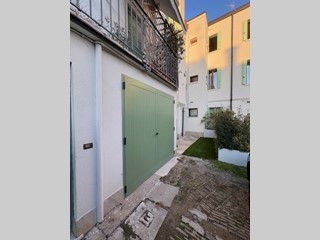 Quadrilocale in Vendita a Adria, 185'000€, 140 m²