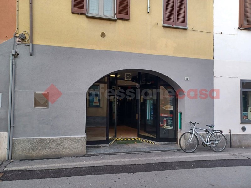 Negozio in Vendita a Inveruno, 35'000&euro;, 43 m²