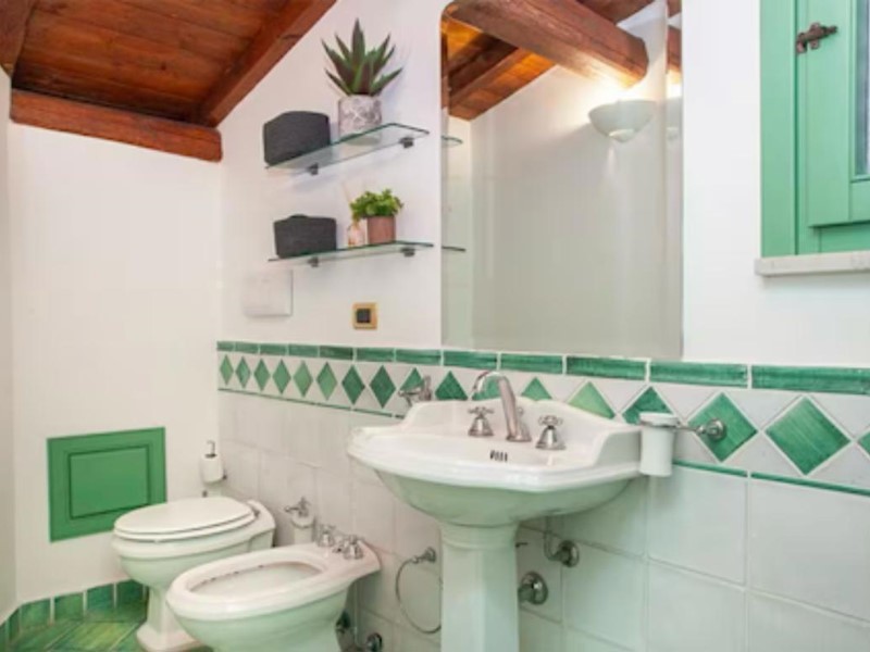 Attività commerciale in Vendita a Palermo, 19'000€, 50 m²