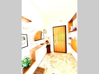 Appartamento in Vendita a Monopoli, 355'000&euro;, 142 m²