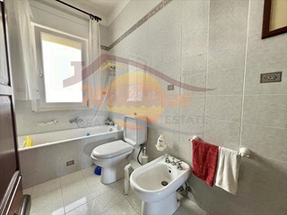 Appartamento in Vendita a Siracusa, zona Pizzuta, 178'000€, 120 m², con Box