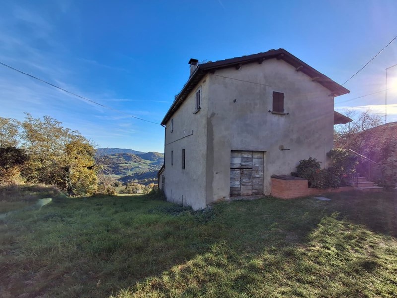 Capannone in Vendita a San Leo, 35'000€, 85 m²