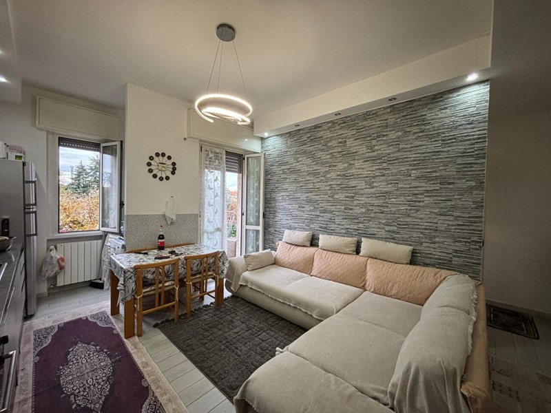 Trilocale in Vendita a Senago, 150'000&euro;, 88 m²