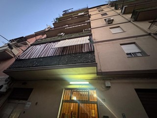 Quadrilocale in Vendita a Palermo, 129'000€, 111 m²