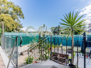 Appartamento in Vendita a Roma, 450'000€, 180 m²