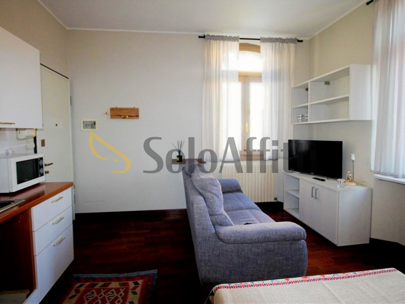 Bilocale in Affitto a Lecco, zona Centro, 850€, 47 m², arredato
