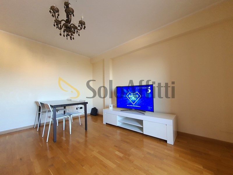Trilocale in Affitto a Catanzaro, zona Catanzaro Nord, 570€, 85 m², arredato