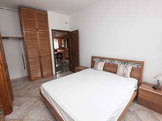 Quadrilocale in Affitto a Genova, zona San Quirico, 415€, 62 m², arredato