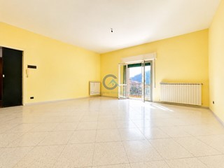 Quadrilocale in Vendita a Squillace, zona Lido, 85'000&euro;, 130 m²