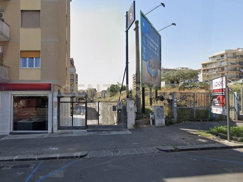 Box in Vendita a Catania, 78'000€, 65 m², con Box