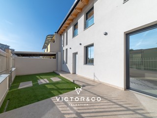Casa Indipendente in Vendita a Galliate, 337'000&euro;, 143 m², con Box