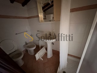 Trilocale in Affitto a Siena, zona Due Ponti, 700€, 60 m²
