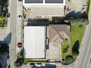 Capannone in Vendita a Rezzato, 695'000&euro;, 1292 m², con Box