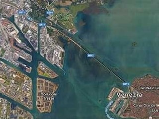 Attività commerciale in Vendita a Venezia, 28'000'000&euro;, 16500 m²