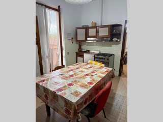 Casa Semi Indipendente in Vendita a Castelnuovo Magra, 185'000€, 144 m²