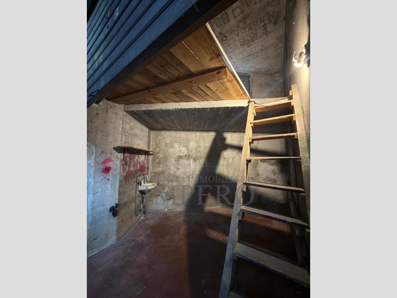 Box in Vendita a Ventimiglia, zona San Secondo, 14'500&euro;, 10 m²