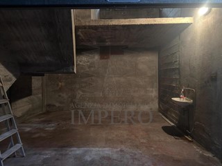 Box in Vendita a Ventimiglia, zona San Secondo, 27'000&euro;, 14 m²